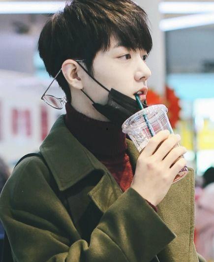 吃瓜娱乐肖战,瓜田李下，娱乐界的璀璨明星